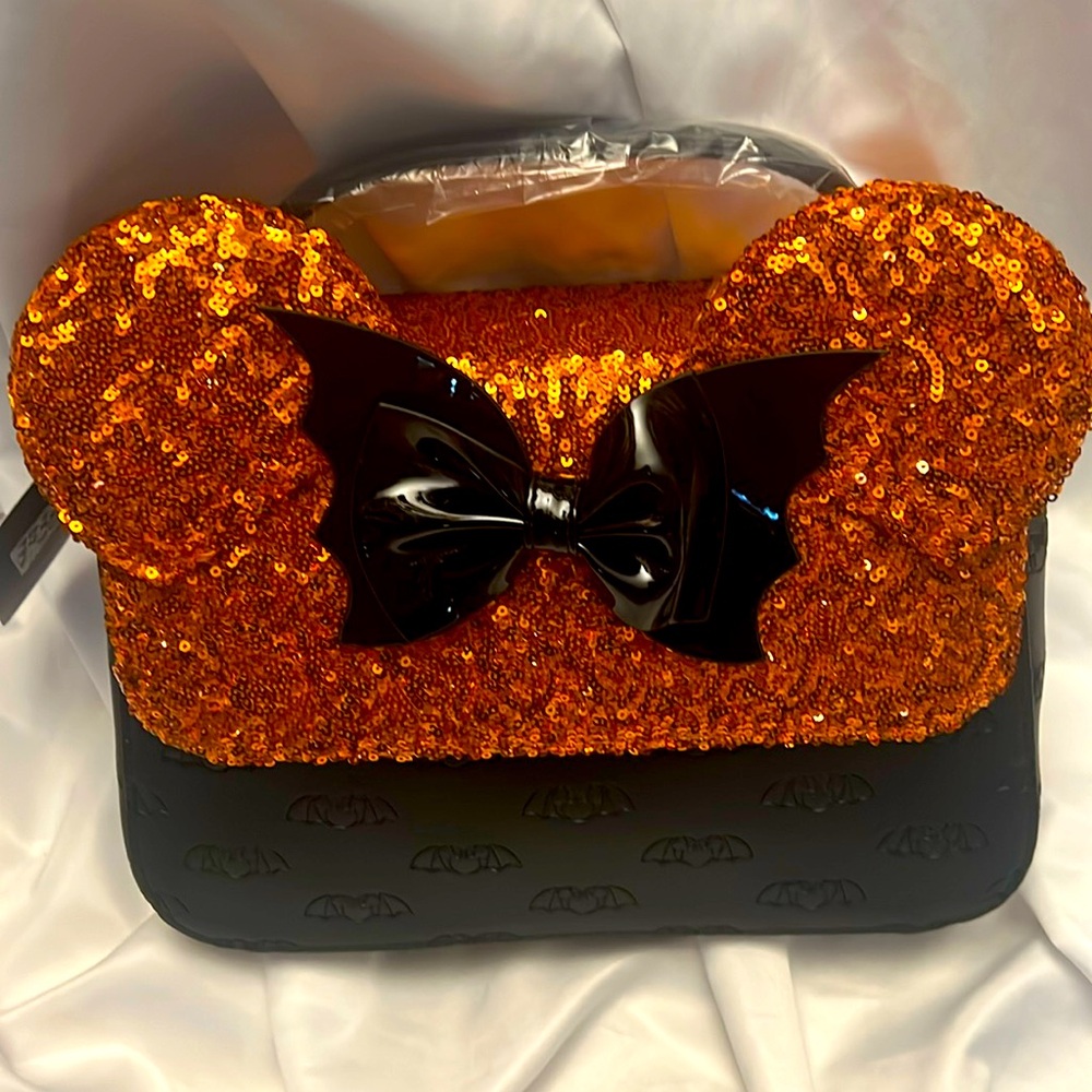 Loungefly Halloween Sequin Bat Mickey Crossbody NWT